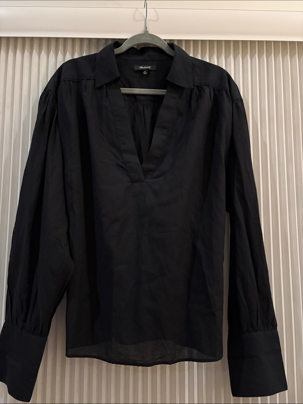 Madewell Black V-Neck Long Sleeve Lightweight Shirt NWOT